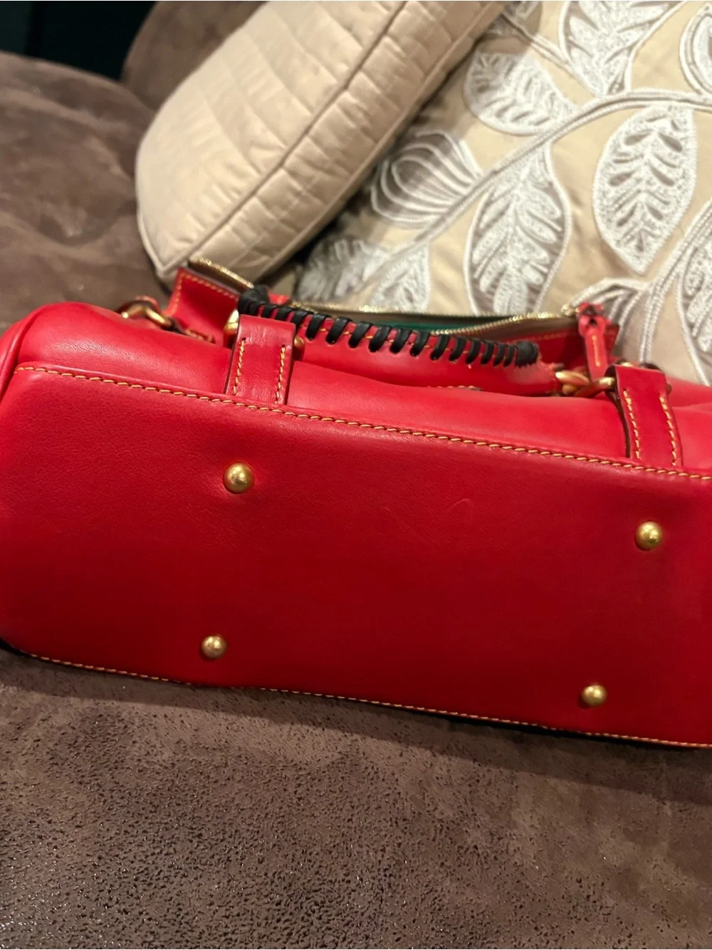 💖SPOTLIGHT💖NWT Dooney & Bourke Red Florentine Satchel with Gold Hardware